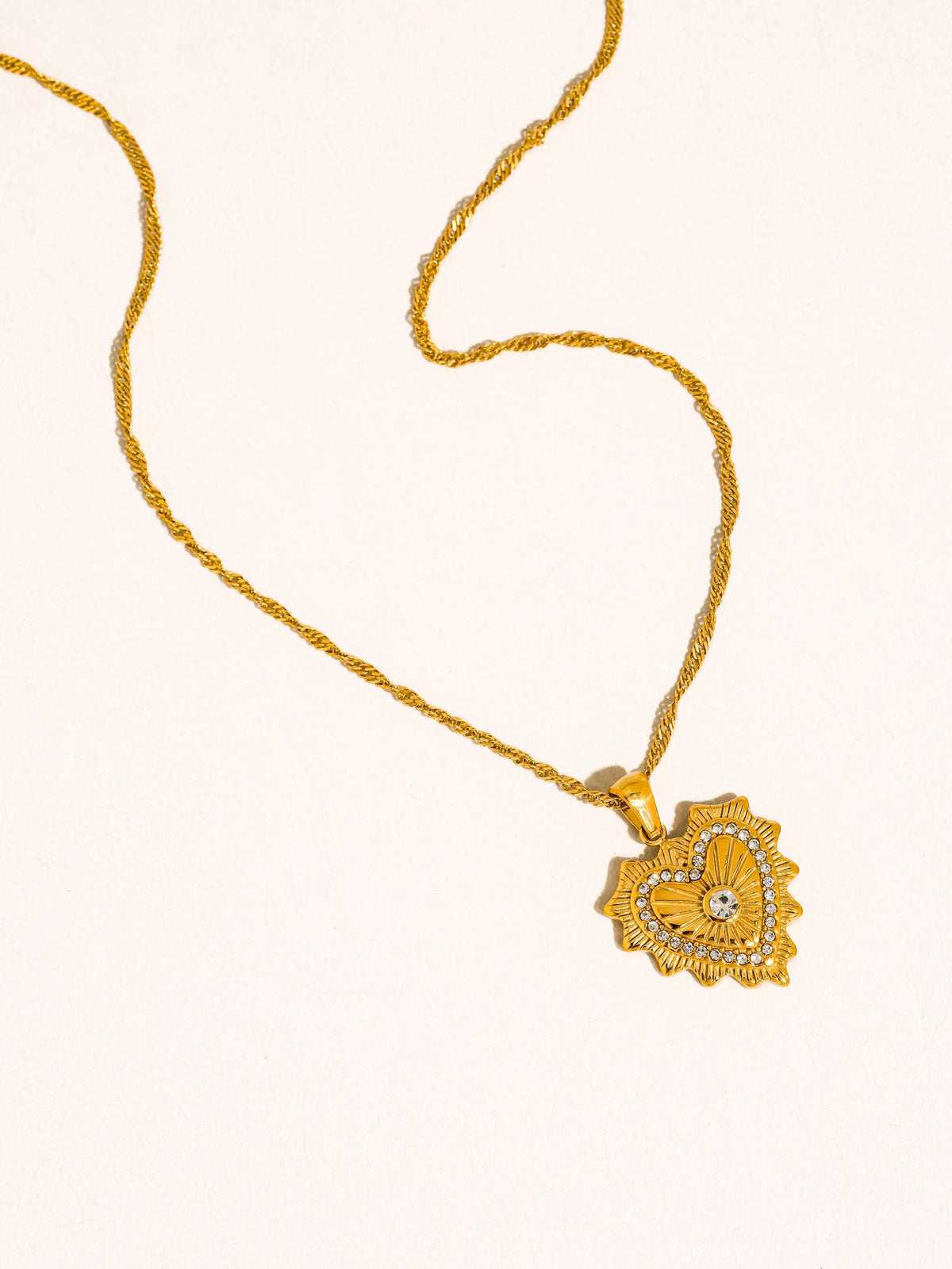 Valea 18K Gold Heart Pendant Necklace