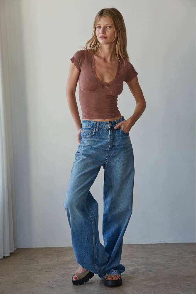 Jacquard Pattern Seamless V-Neck Top: Coffee Bean
