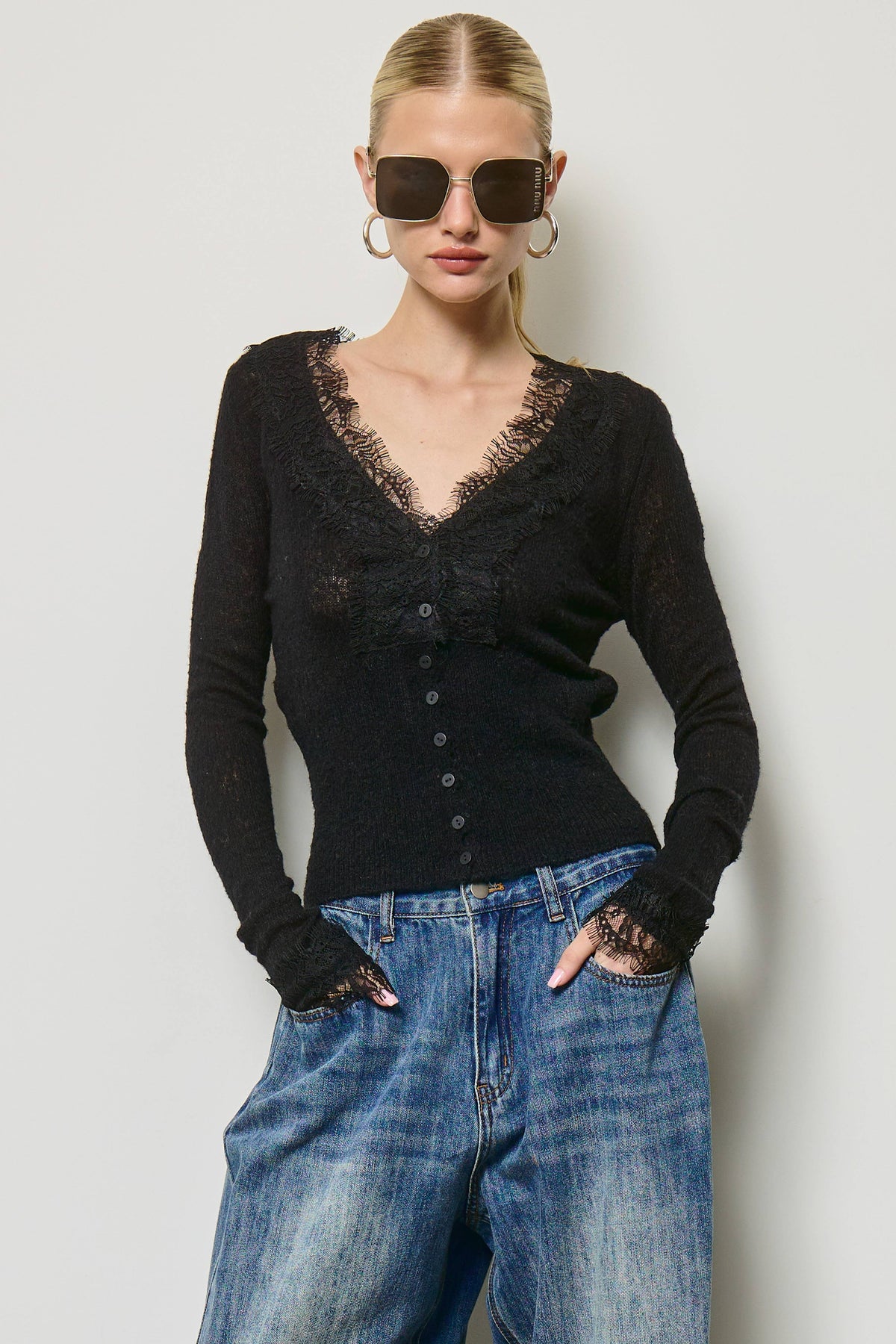 Open-Pack Lace Trim V Neck Knit Cardigan